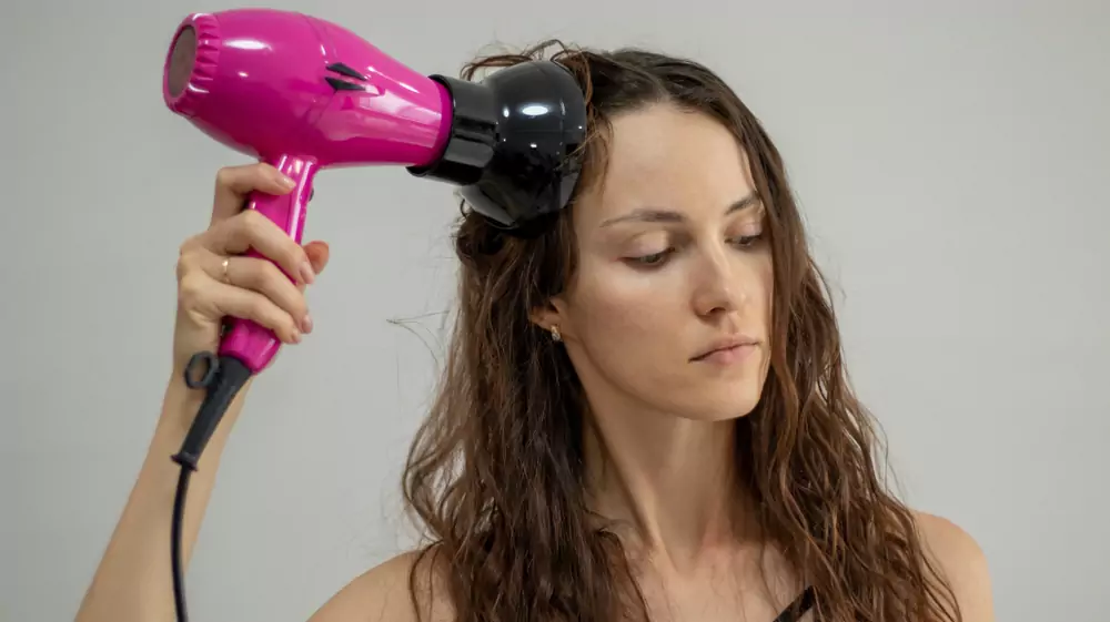 How A Diffuser Hair Dryer Works